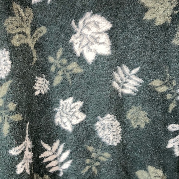 Vintage 🇺🇸 Woolrich Leaf Sweater - Picture 2 of 7